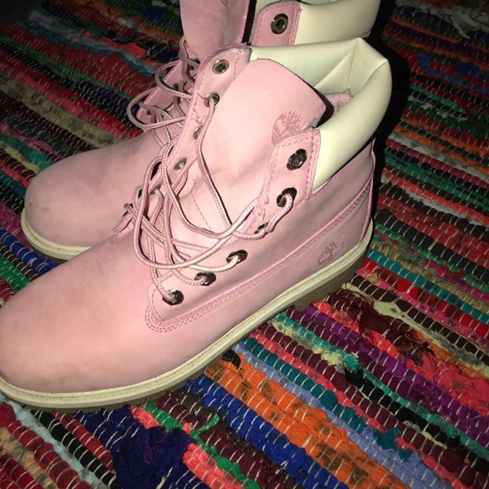 Light pink Tims